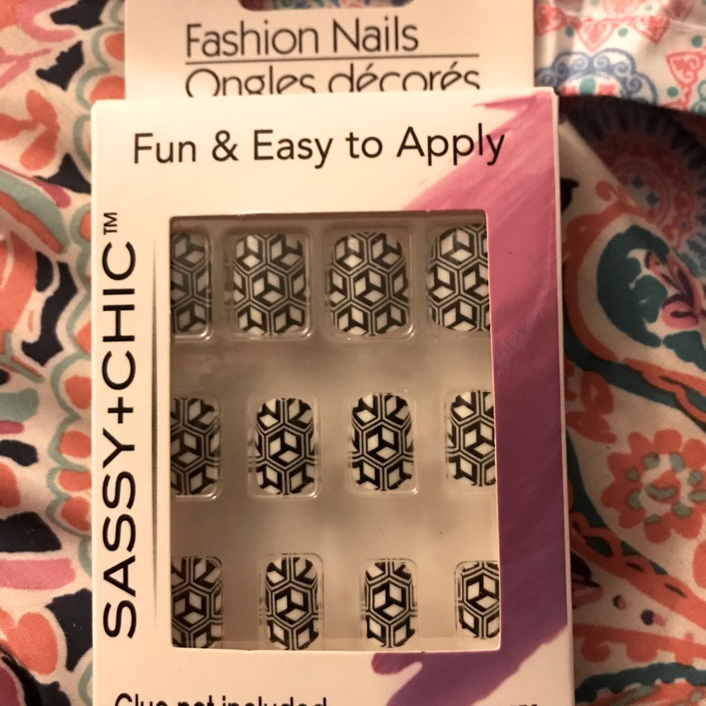 Black and white nails